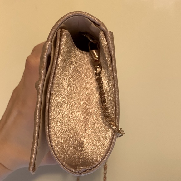 champagne pleated metallic clutch with rose gold chain - Picture 9 of 10